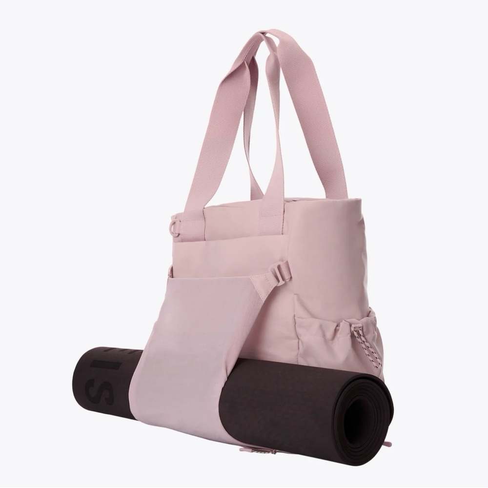 BEIS The Sport Tote in Atlas Pink
